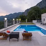 Four Bedroom Villa, Terrace, Pool