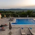 Four Bedroom Villa, Terrace, Pool Pridvorje