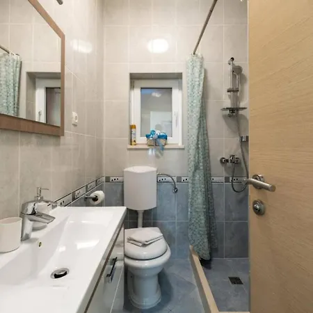 Four Bedroom Villa, Terrace, Pool Vila