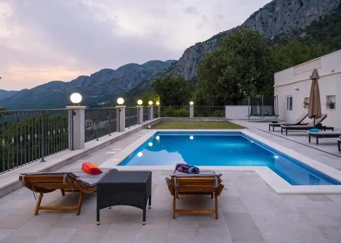 Four Bedroom Villa, Terrace, Pool