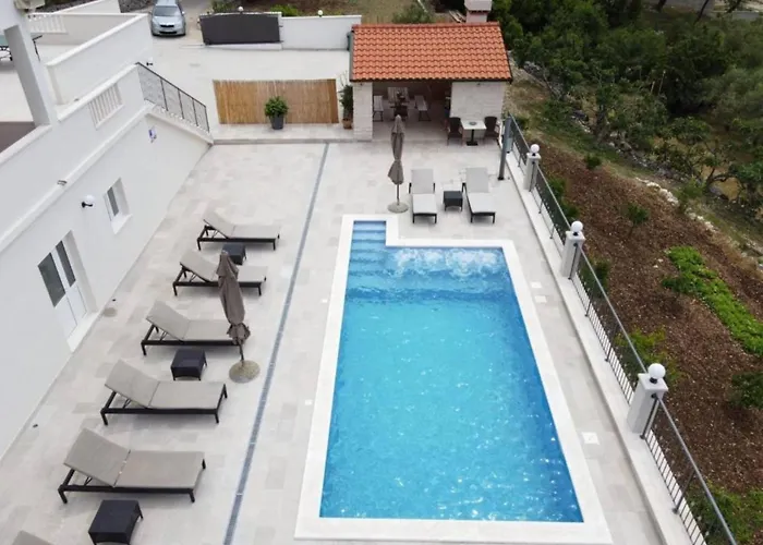 Four Bedroom Villa, Terrace, Pool