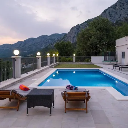 Four Bedroom Villa, Terrace, Pool