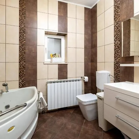 Four Bedroom Villa, Terrace, Pool *