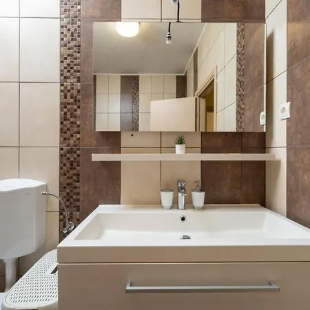 ヴィラ Four Bedroom Villa, Terrace, Pool *