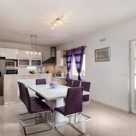 Four Bedroom Villa, Terrace, Pool Pridvorje