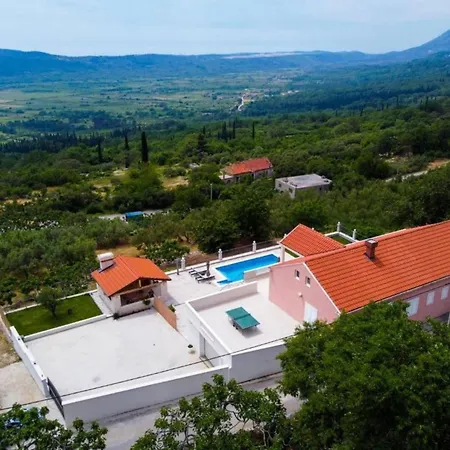 Four Bedroom Villa, Terrace, Pool Villa *